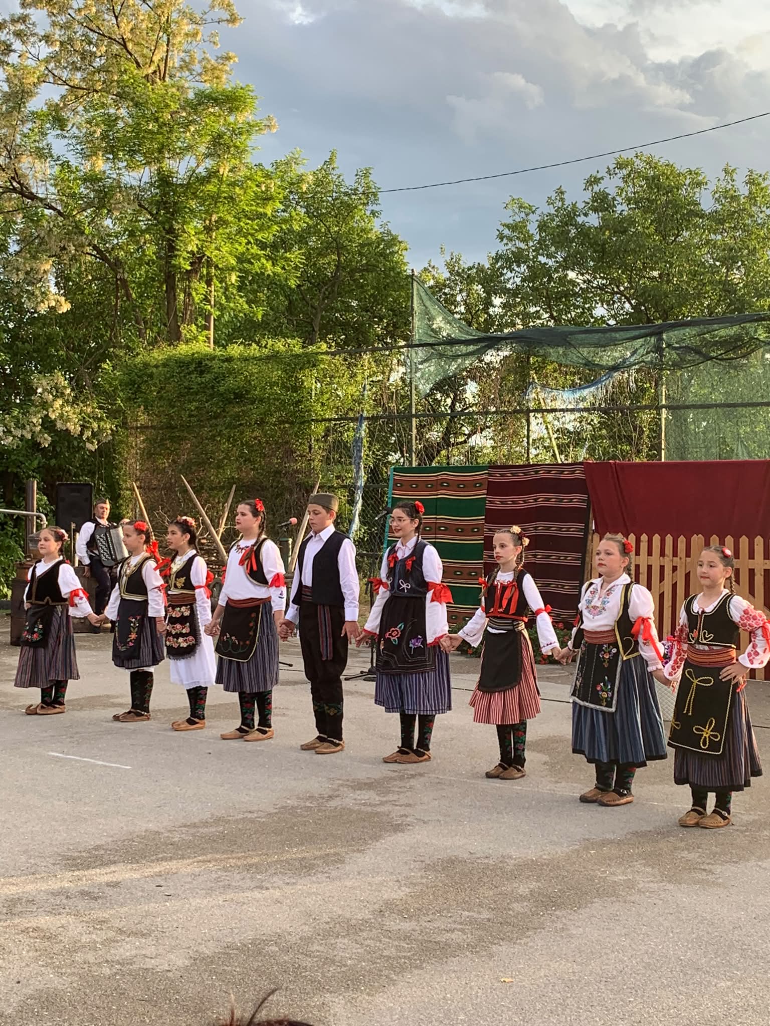 Makresane 13